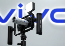 vivo X300 Ultra: lente 16x targata Zeiss