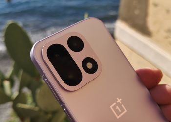 OnePlus 16 leak 240Hz, Snapdragon 8 Elite Gen 6 Pro e batteria 9000mAh