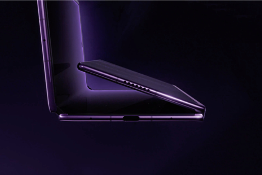 Huawei Mate XT 2 cambia tutto: arriva la piega a U