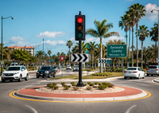 Semaforo rotonda: un'idea bizzarra che nasce in Florida