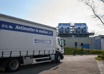 CERN trasporta antimateria su un camion