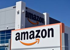 Amazon taglia altri 16.000 posti di lavoro