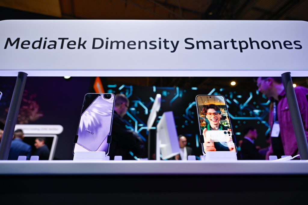 Oppo rafforza la strategia AI: esperienze utente e sicurezza avanzate