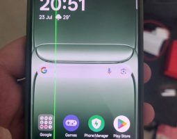 OnePlus 13s ha problemi al display e green line dopo pochi giorni dall'acquisto