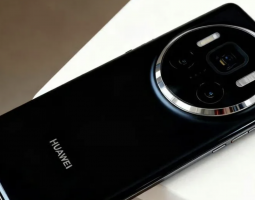Huawei Mate 80 Pro+: display tandem OLED e fotocamere evolute nel nuovo top di gamma