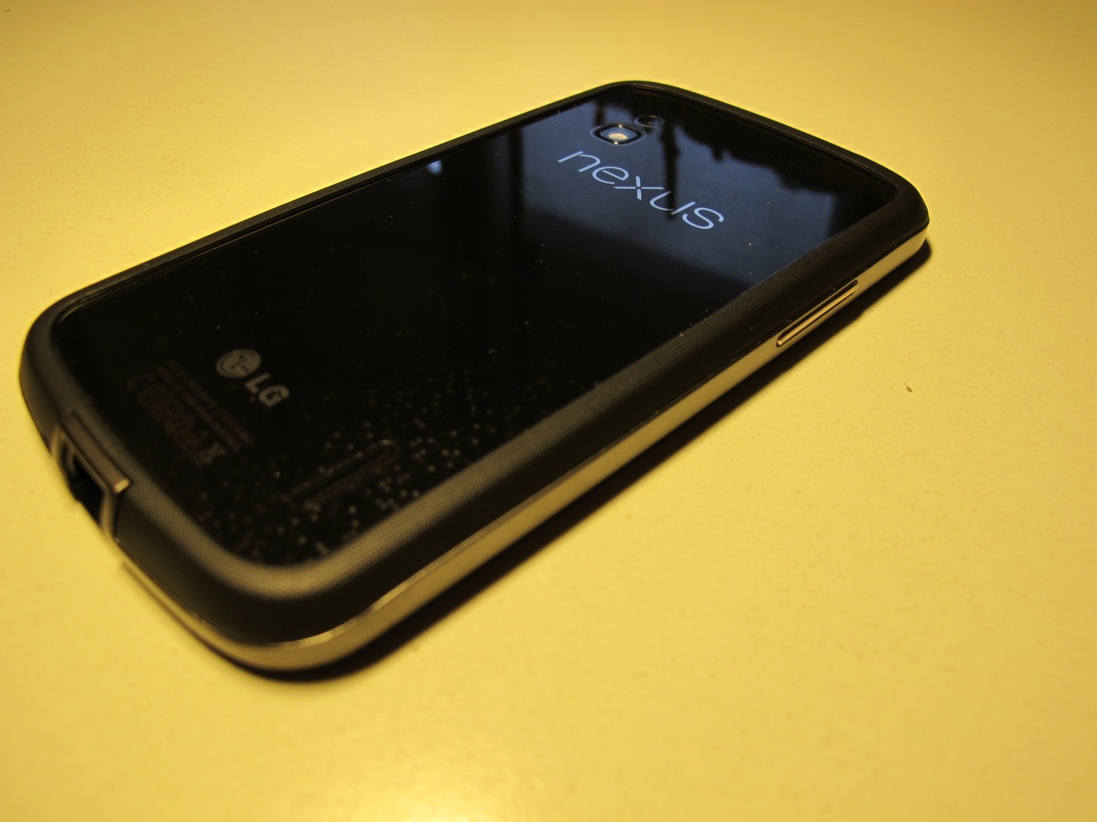 Bumper Nexus 4 (10)