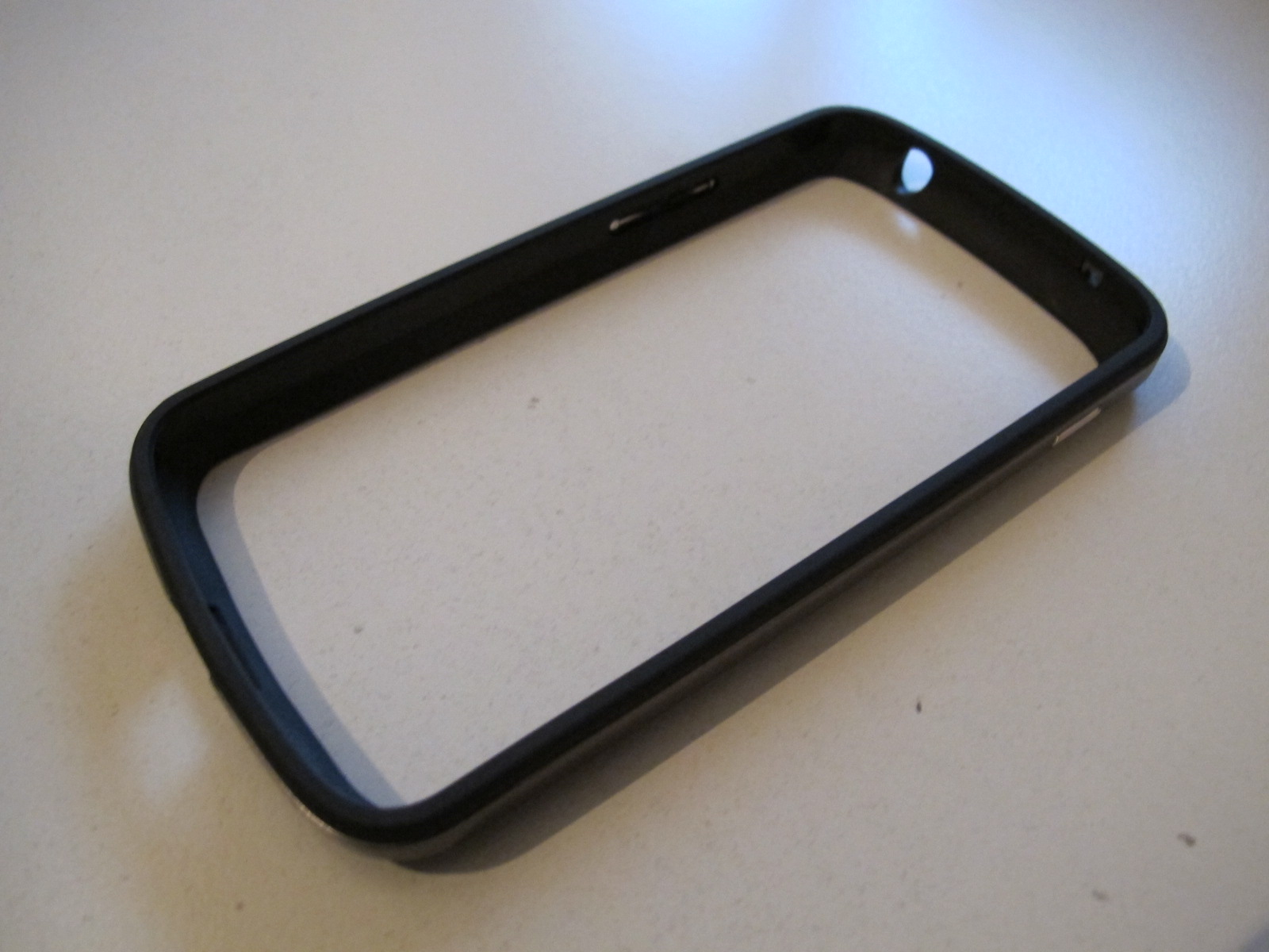 Bumper Nexus 4 (3)