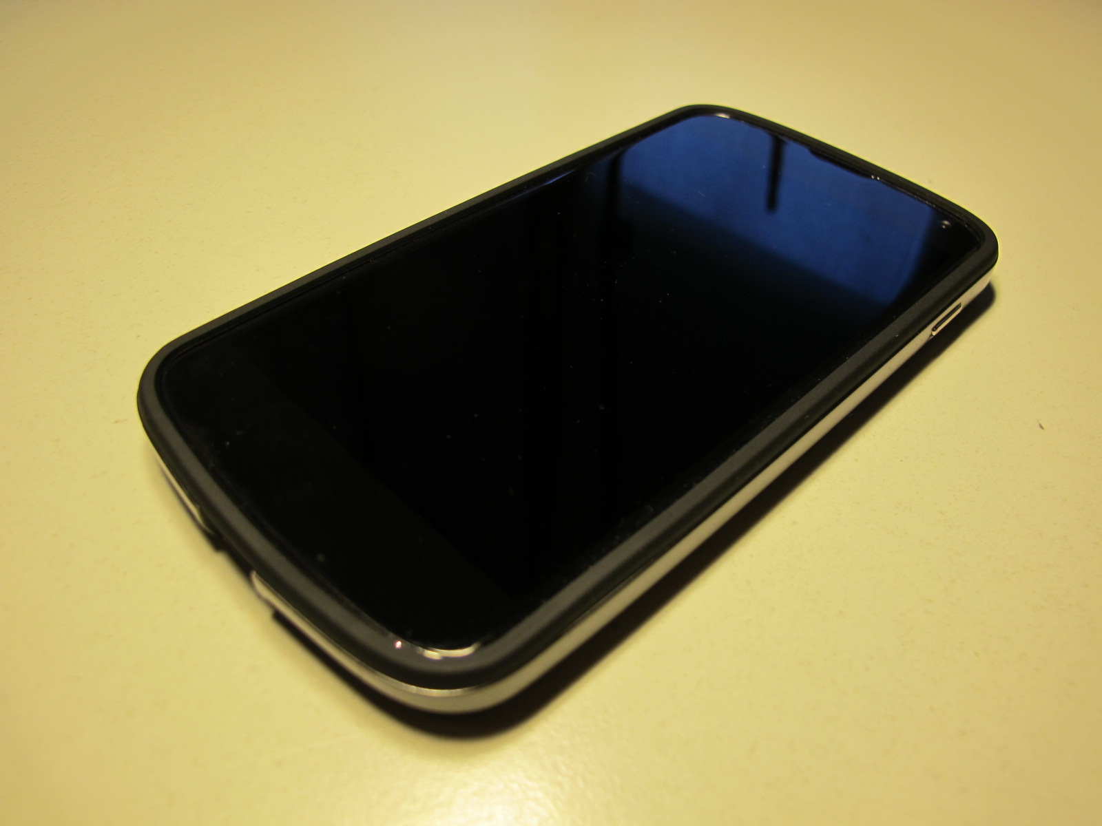 Bumper Nexus 4 (9)