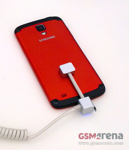 gs4-leak_003