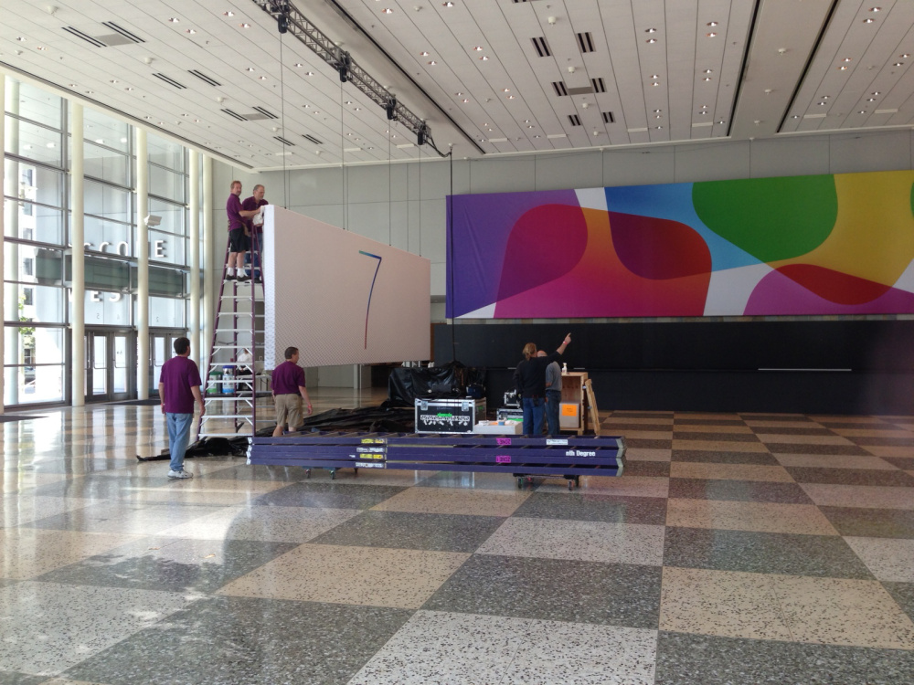Un pannello che dimostra la certa presentazione di iOS 7