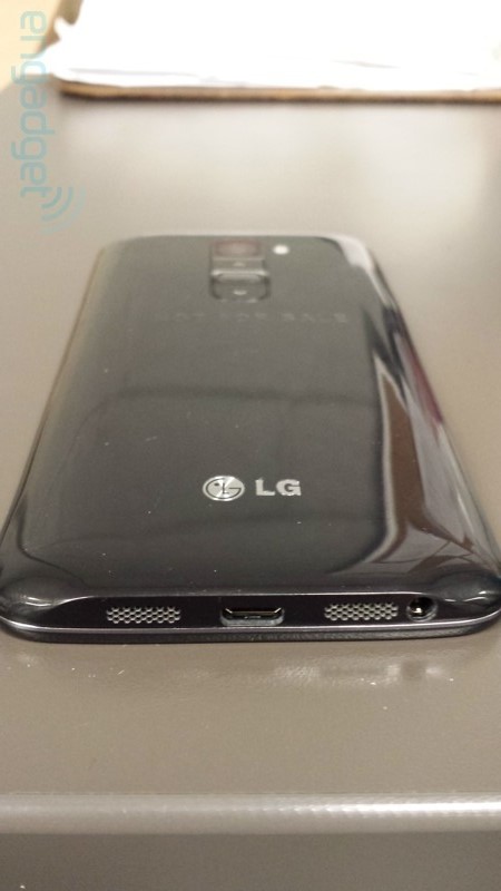LG-Optimus-G2-Official-Set-4