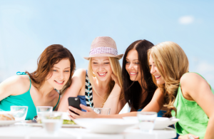 Vacanze, amici e smartphone
