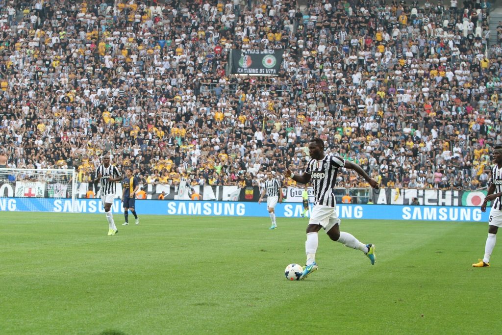Daniele Bottallo / lapresse22-09-2013 sport, calcioSerie A Tim 2013-2014 - Juventus vs Veronanella foto: LED SAMSUNGDaniele Bottallo / lapresse22-09-2013 sport, soccerA League 2013-2014 - Juventus vs Veronain the picture: