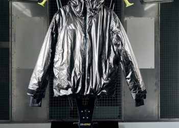 Adidas ClimaWarm: tuta riscaldata per gare