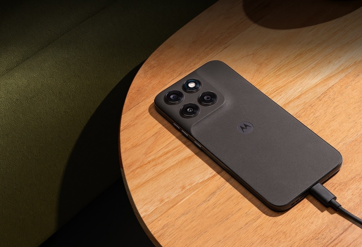 Motorola Moto G77 e Moto G67 ufficiali: fascia media più ricca
