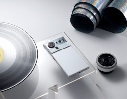 nubia Z80 Ultra debutta a livello globale con Snapdragon 8 Elite Gen 5