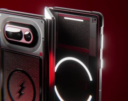 Nothing idea: telefono con tre schermi e Kevlar