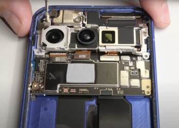 Google Pixel 10 teardown più semplice grazie al nuovo design interno