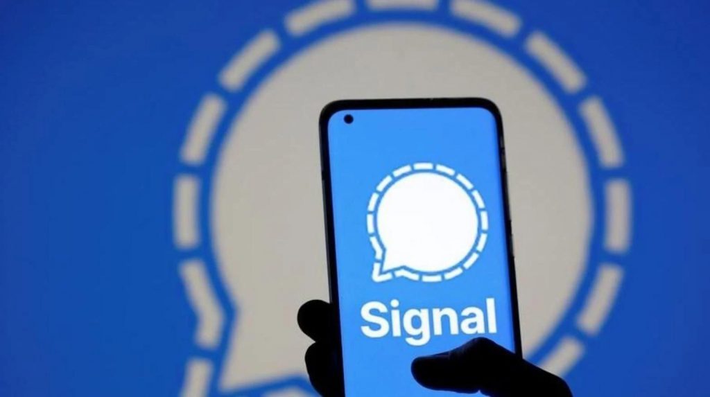 Signal vs WhatsApp: perché Trump e i governi preferiscono l'app più sicura