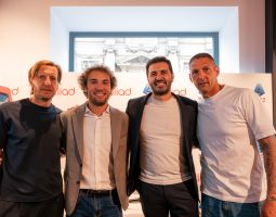 Meet & Greet di ILIAD , grande successo all’edicola con Materazzi e Ambrosini