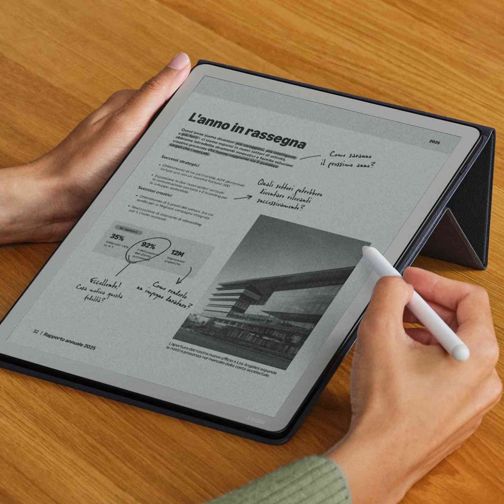 Kindle Scribe Colorsoft arriva finalmente in Italia