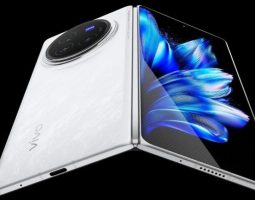 Vivo X Fold 4 avrà Snapdragon 8 Gen 3 e batteria maggiorata