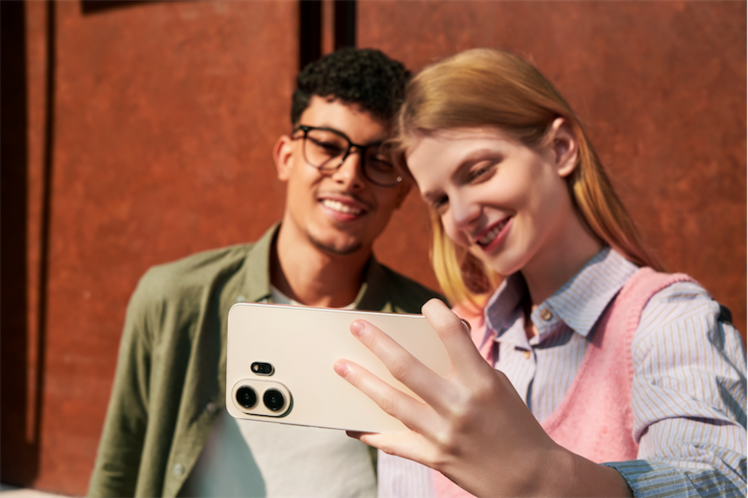 TCL NXTPAPER 70 Pro debutta al MWC 2026 con NXTPAPER 4.0