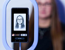 Samsung celebra la Giornata Mondiale della Creatività