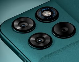Moto G77 e Moto G67 ufficiali: fascia media più ricca