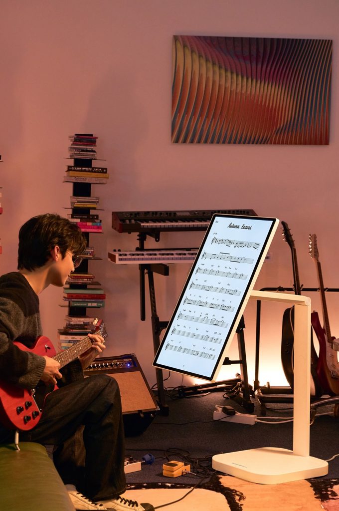 LG presenta il nuovo Smart Monitor Swing