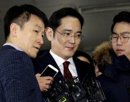Assolto il presidente di Samsung JY Lee
