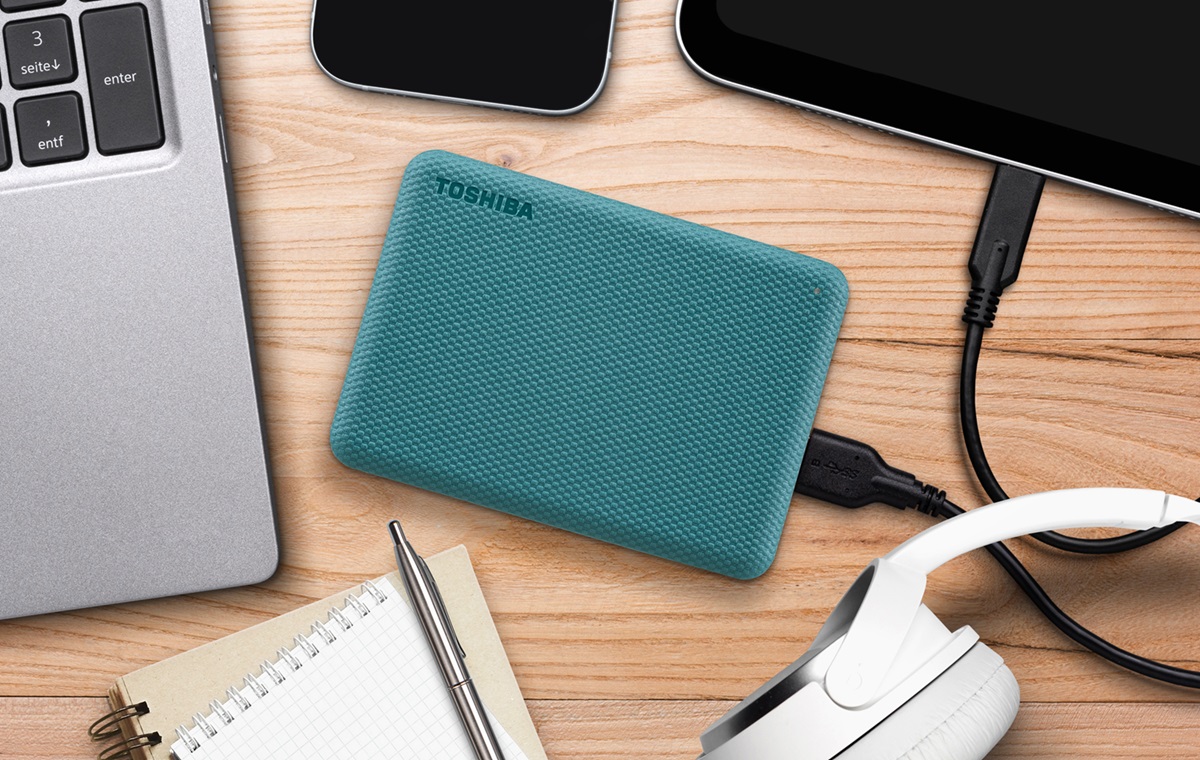 Toshiba Canvio Advance: fino a 4TB per il ritorno a scuola 