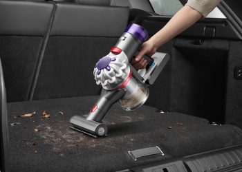 Dyson Car+Boat è l’alleato perfetto per pulire auto e camper in estate