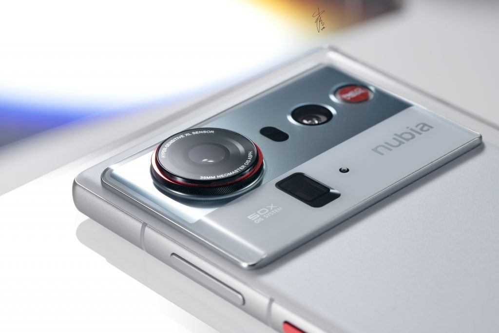 nubia Z80 Ultra: potenza, fotografia e design d’élite