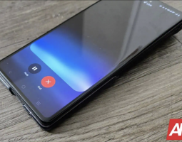 Arriva la condivisione in tempo reale di schermo e fotocamera su Gemini Live