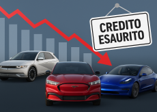 Vendite di EV ad ottobre: un calo senza precedenti