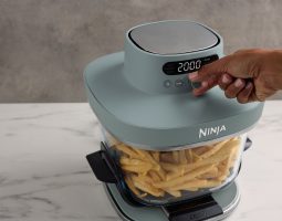 Ninja CRISPi PRO arriva in Italia: più vetro, più funzioni