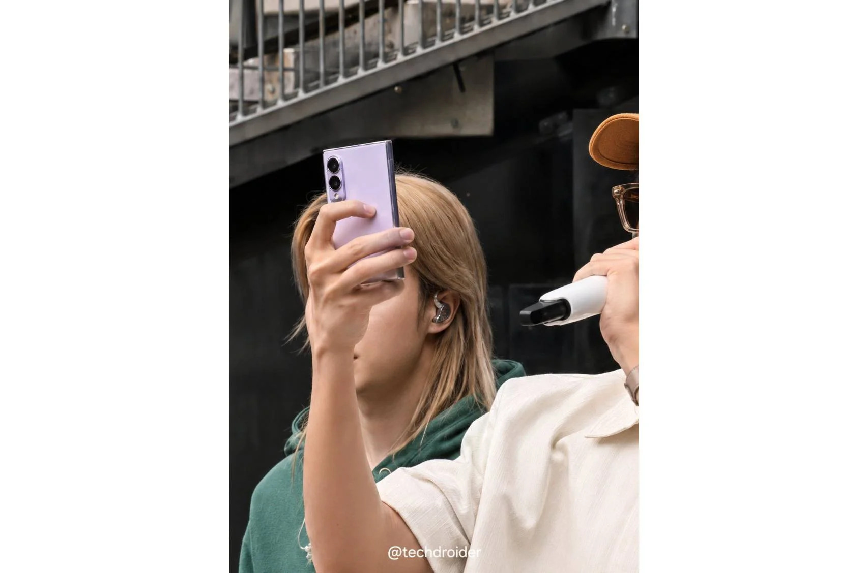 Galaxy Z Fold 8 appare dal vivo prima del lancio