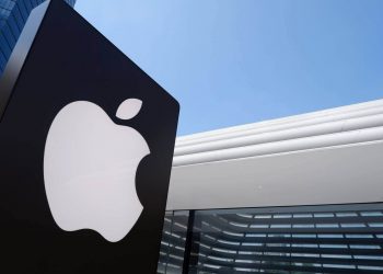 Apple accelera il piano prodotti: l'azienda spinge