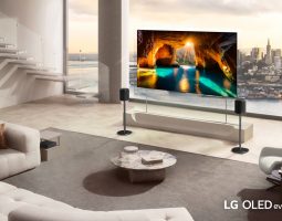 LG OLED evo AI 2026 porta webOS nel futuro
