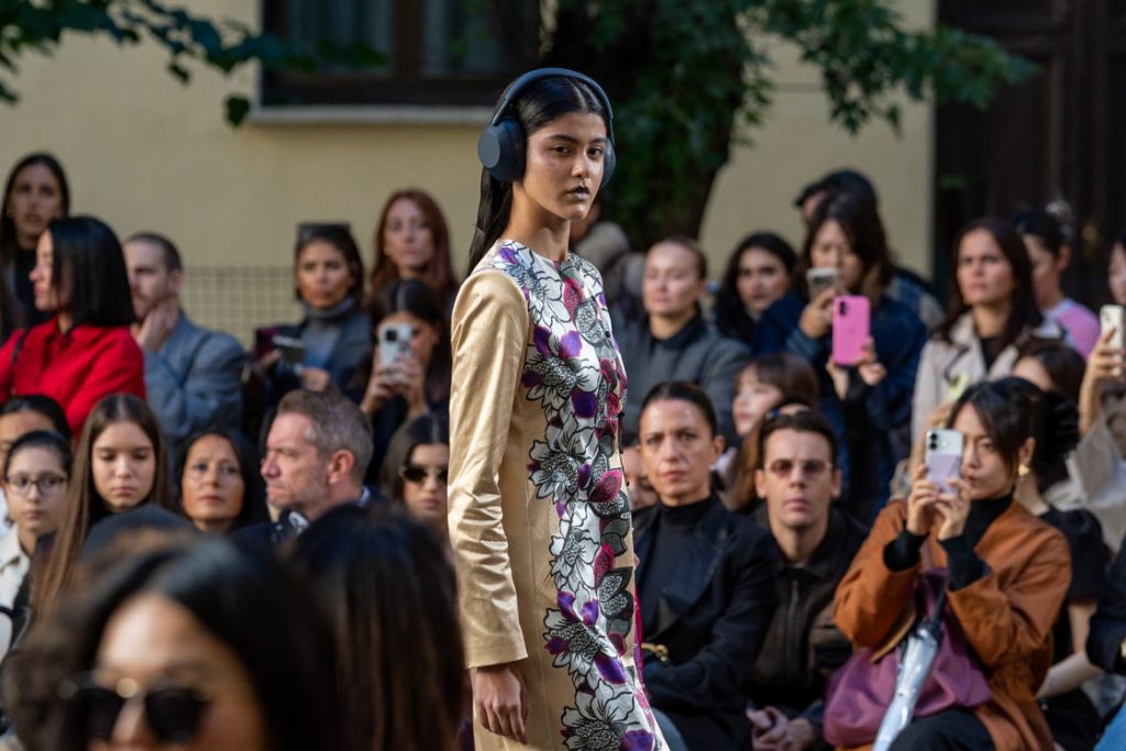 Francesca Liberatore alla Milano Fashion Week in collaborazione con Sony