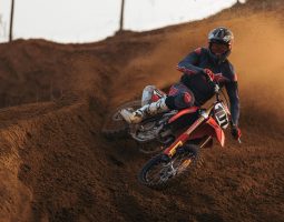 Aruba.it al fianco di Ducati nel Motocross