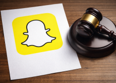Snap: causa sulla dipendenza da social media