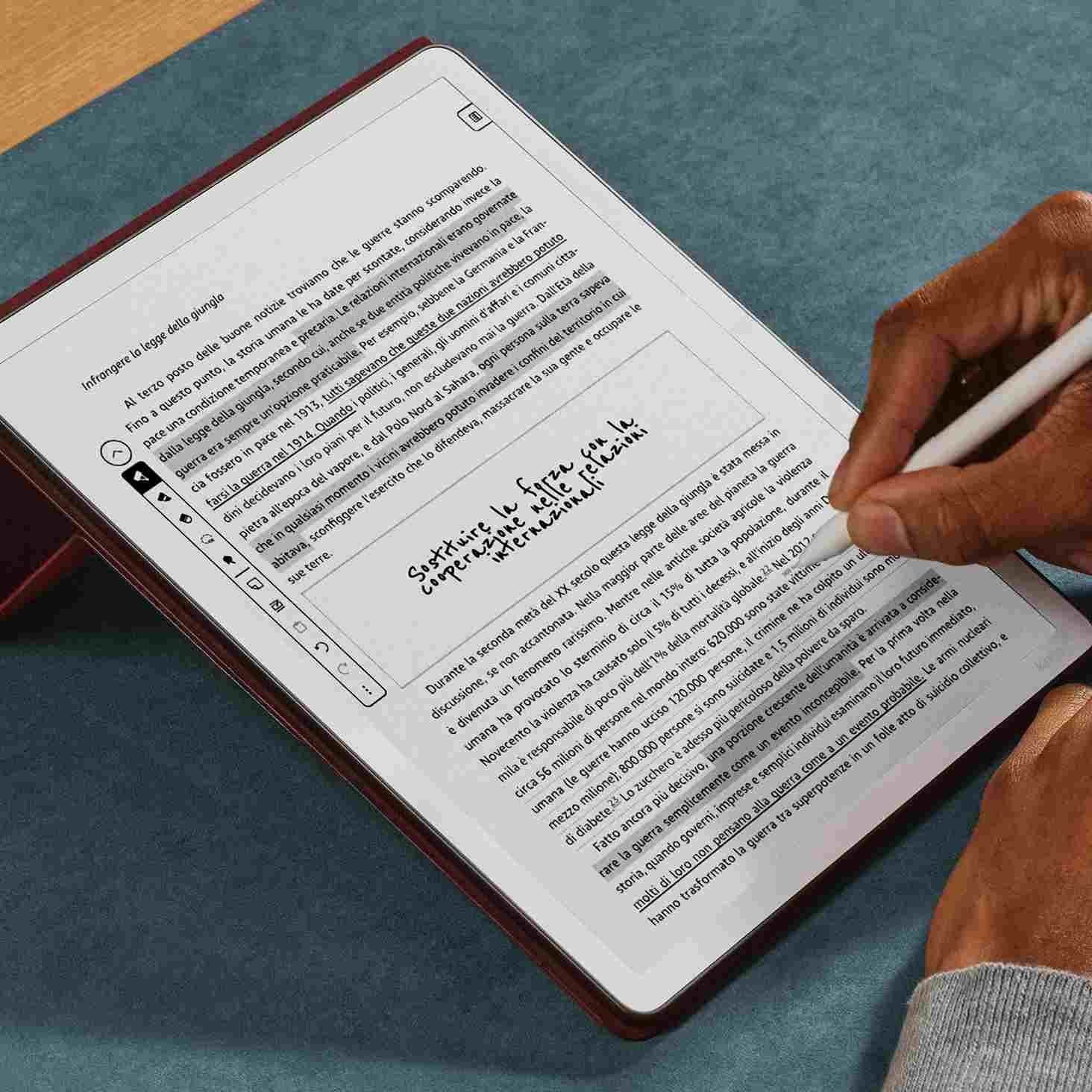 Kindle Scribe Colorsoft arriva finalmente in Italia