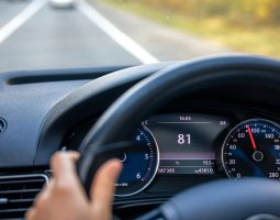 Boom di ricerche online per gli etilometri