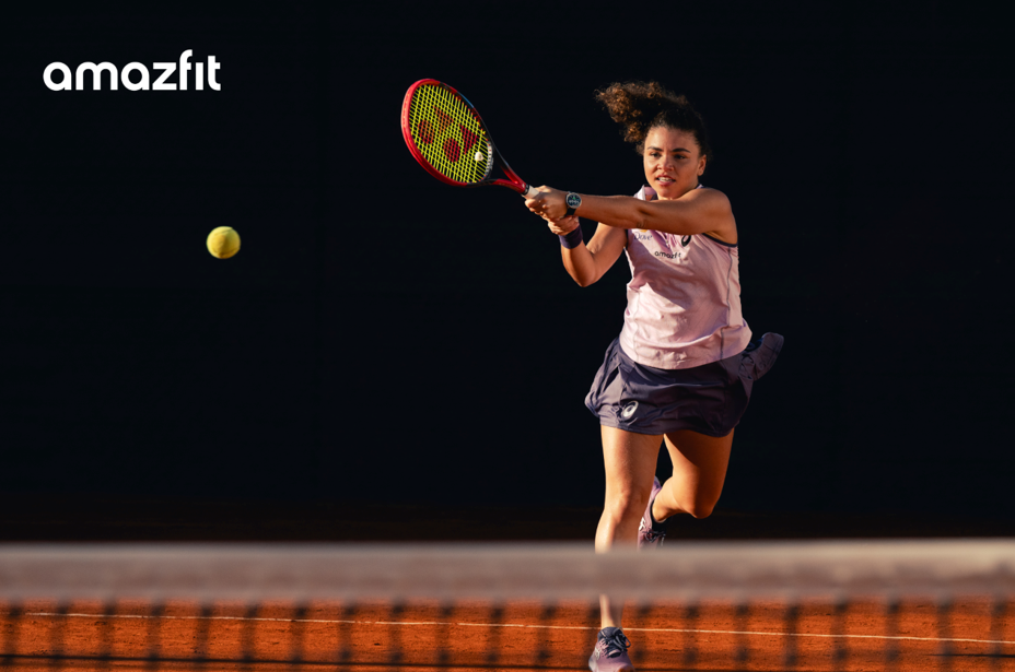 Jasmine Paolini trionfa a Roma con Amazfit Active 2