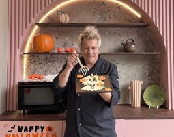Microonde Samsung Bespoke 32L arriva per Halloween