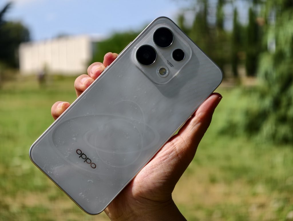 OPPO Reno16 Series punta sulla creatività con AI e Bubble