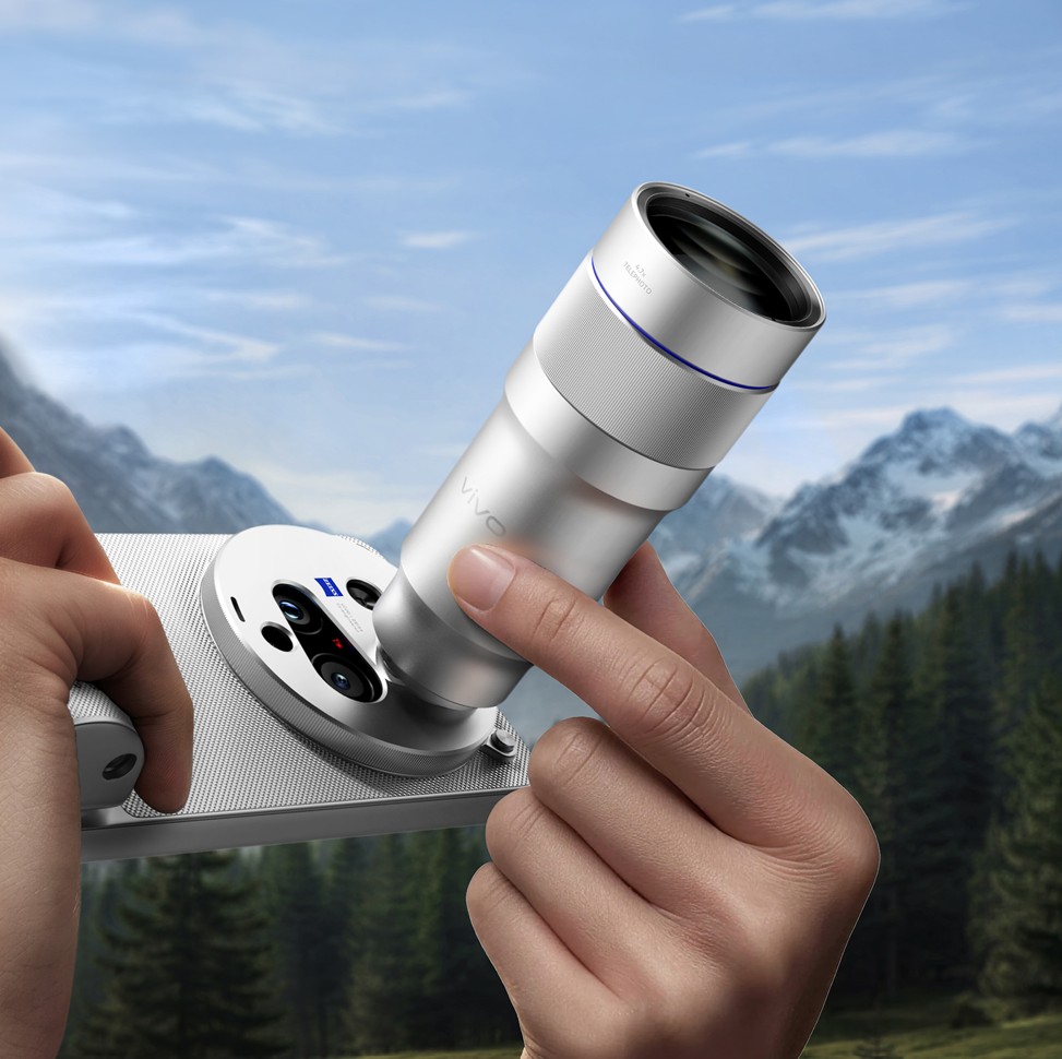 vivo X300 Ultra debutta globalmente con ZEISS