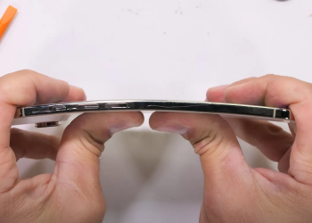 iPhone Air: il bend test conferma la resistenza da record